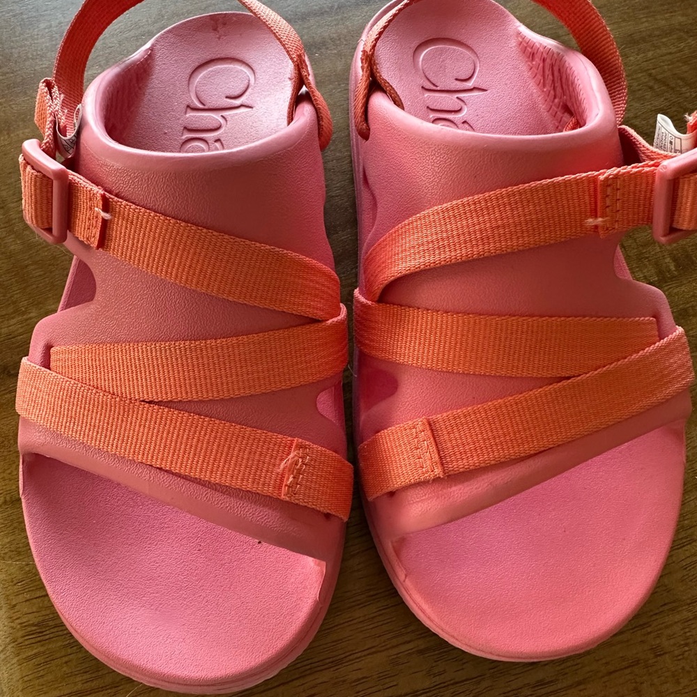 Chaco Kids Coral Sandals size 5